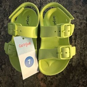 * brand new with tags * Toddler sandal Cat & Jack size 7